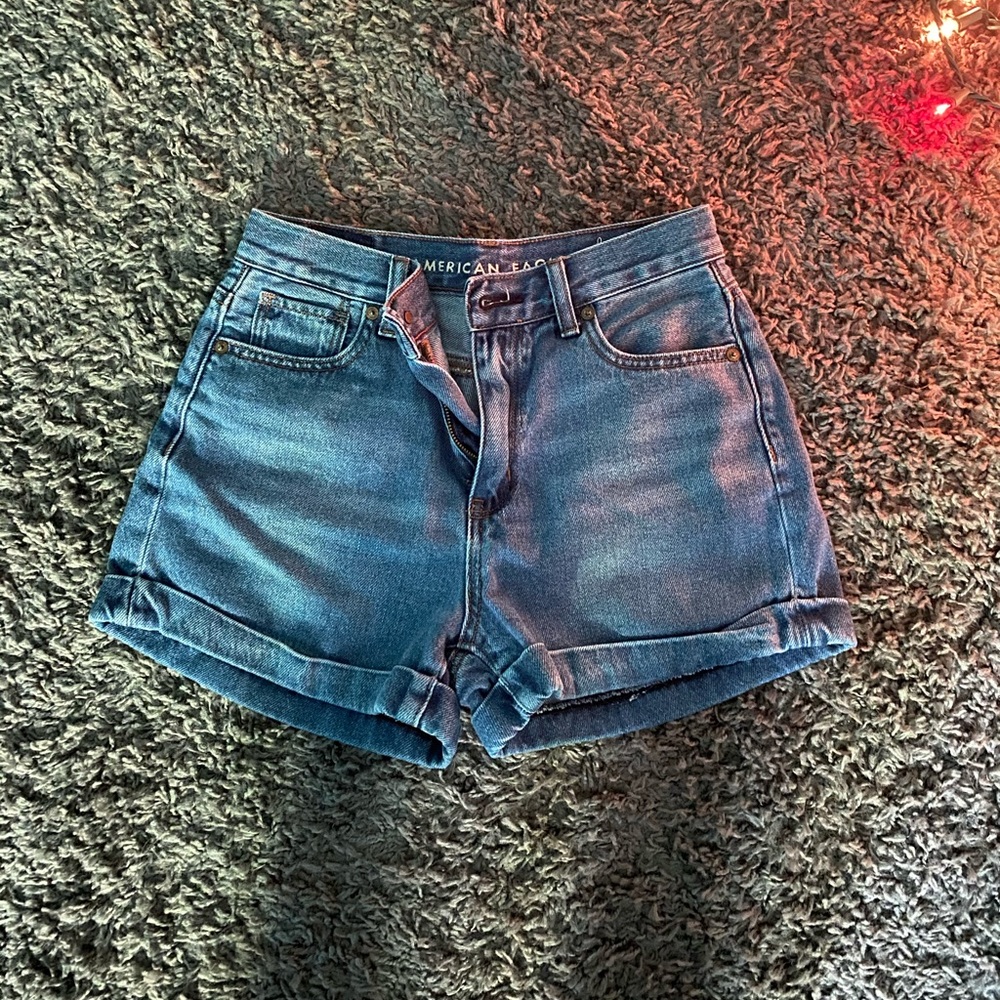 AE mom shorts